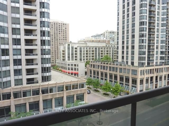 880 Grandview Way, Unit 801 thumbnail 14