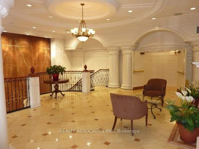880 Grandview Way, Unit 801 thumbnail 17