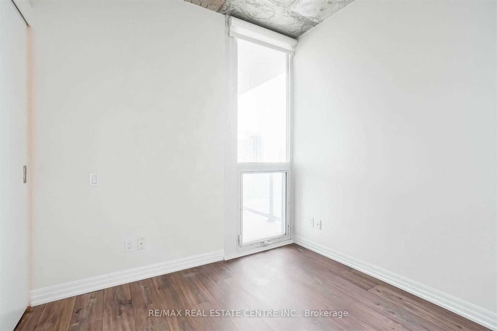 88 Blue Jays Way, Unit 2508 thumbnail 16