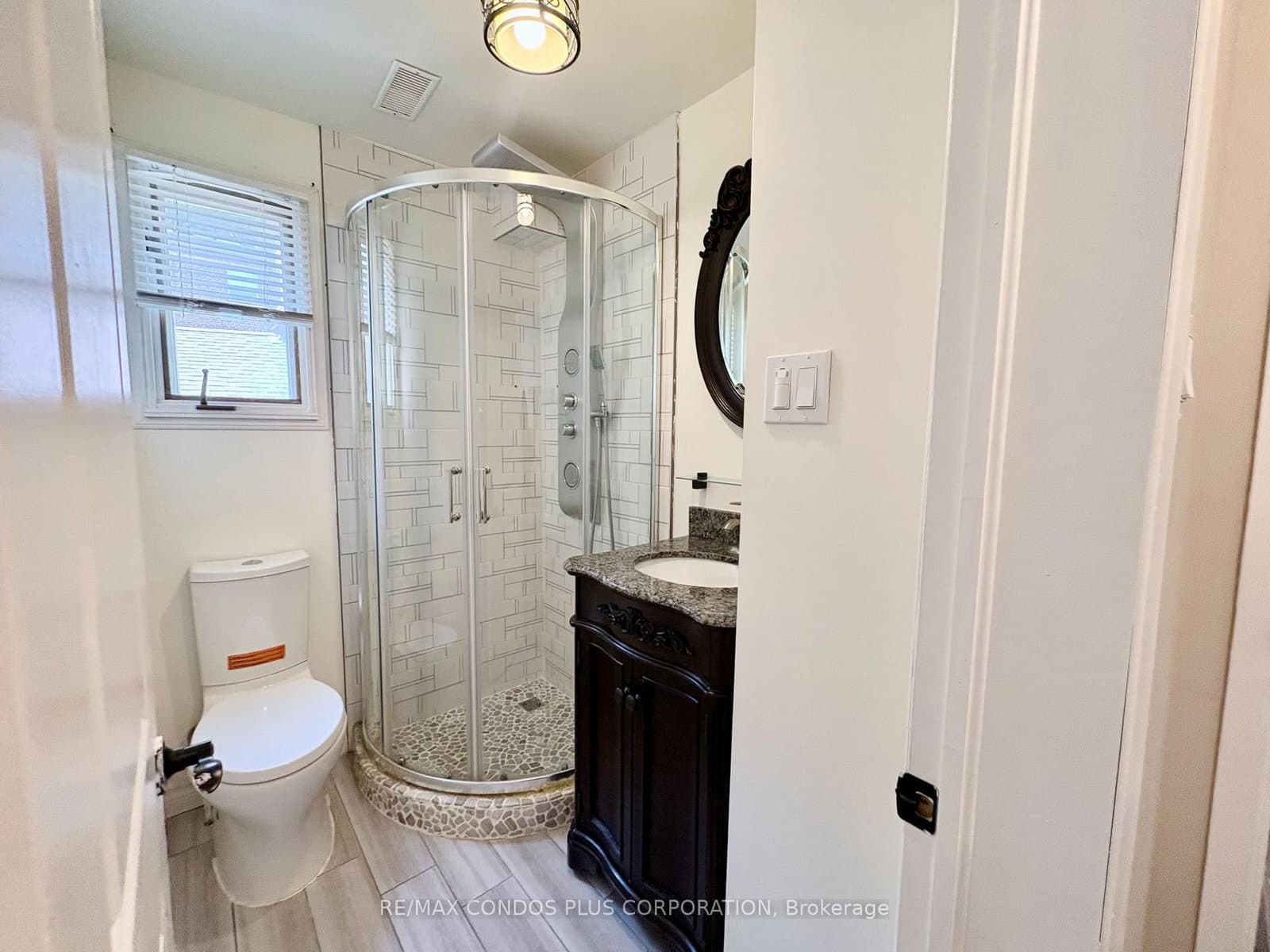 15 Irwin Avenue thumbnail 4