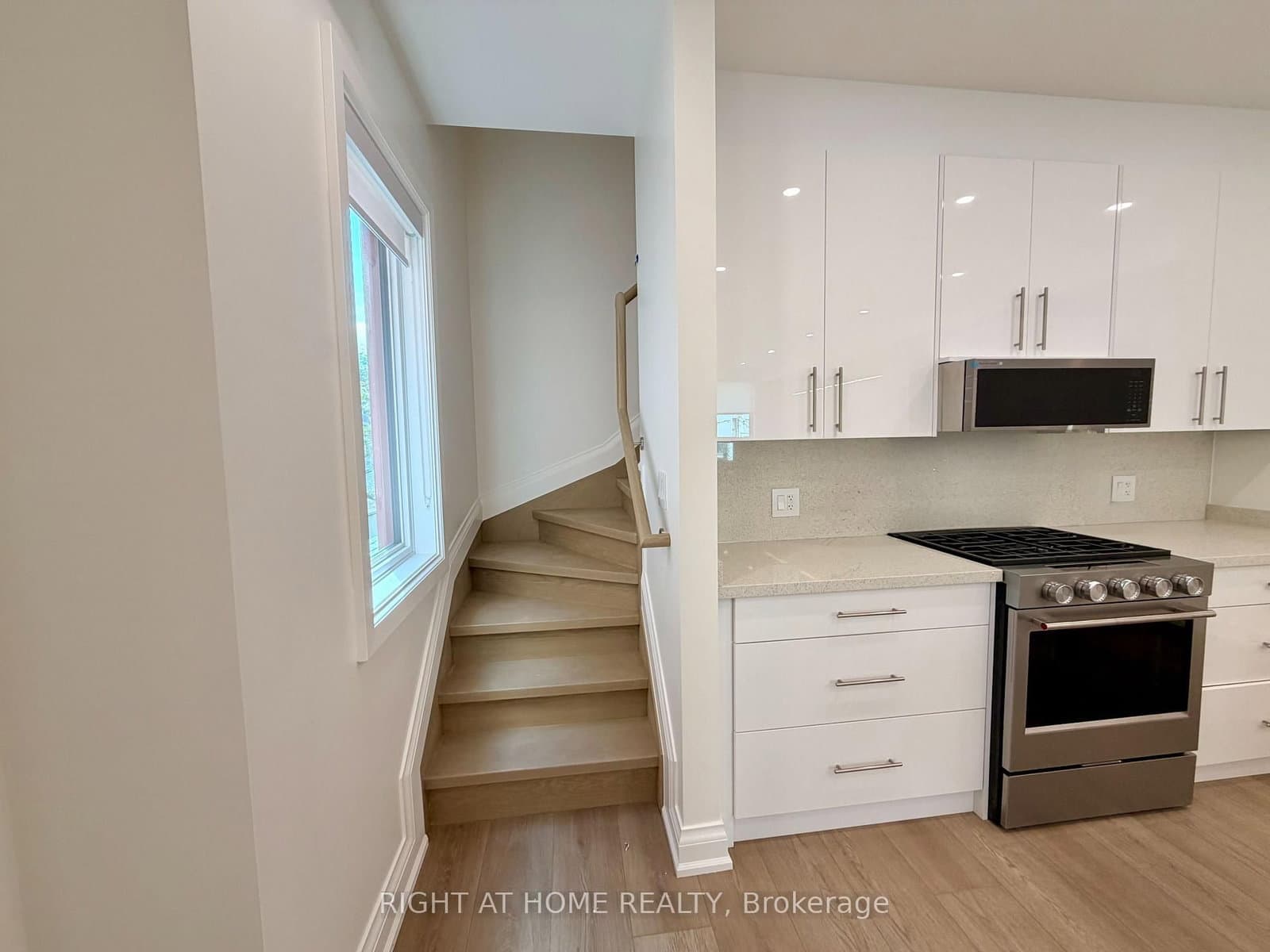 57 Hepbourne Street, Unit 2 thumbnail 6