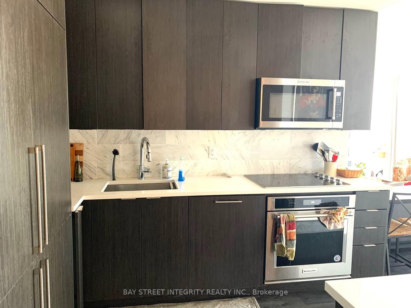38 Iannuzzi Street, Unit 1512 thumbnail 10