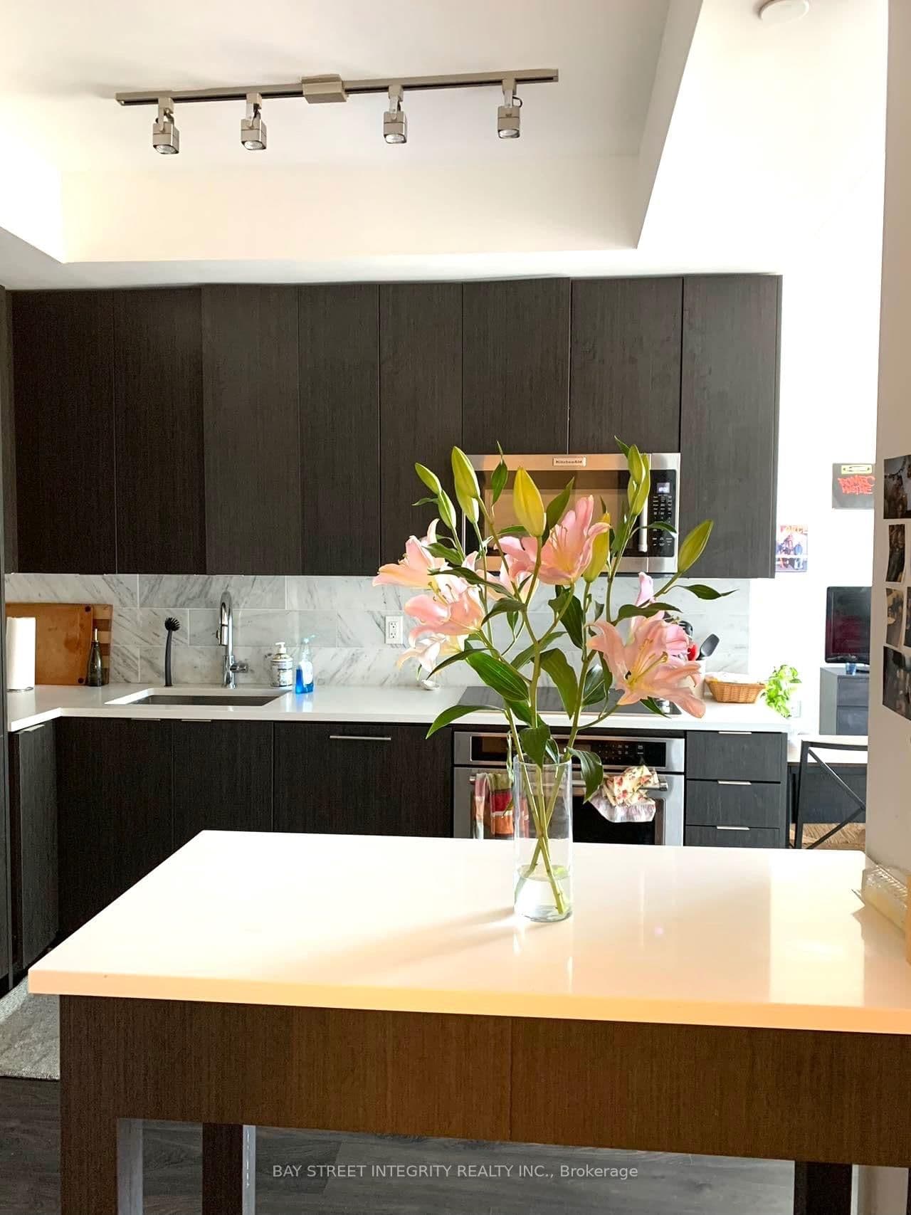38 Iannuzzi Street, Unit 1512 thumbnail 12