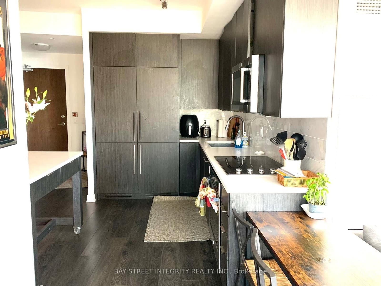 38 Iannuzzi Street, Unit 1512 thumbnail 15