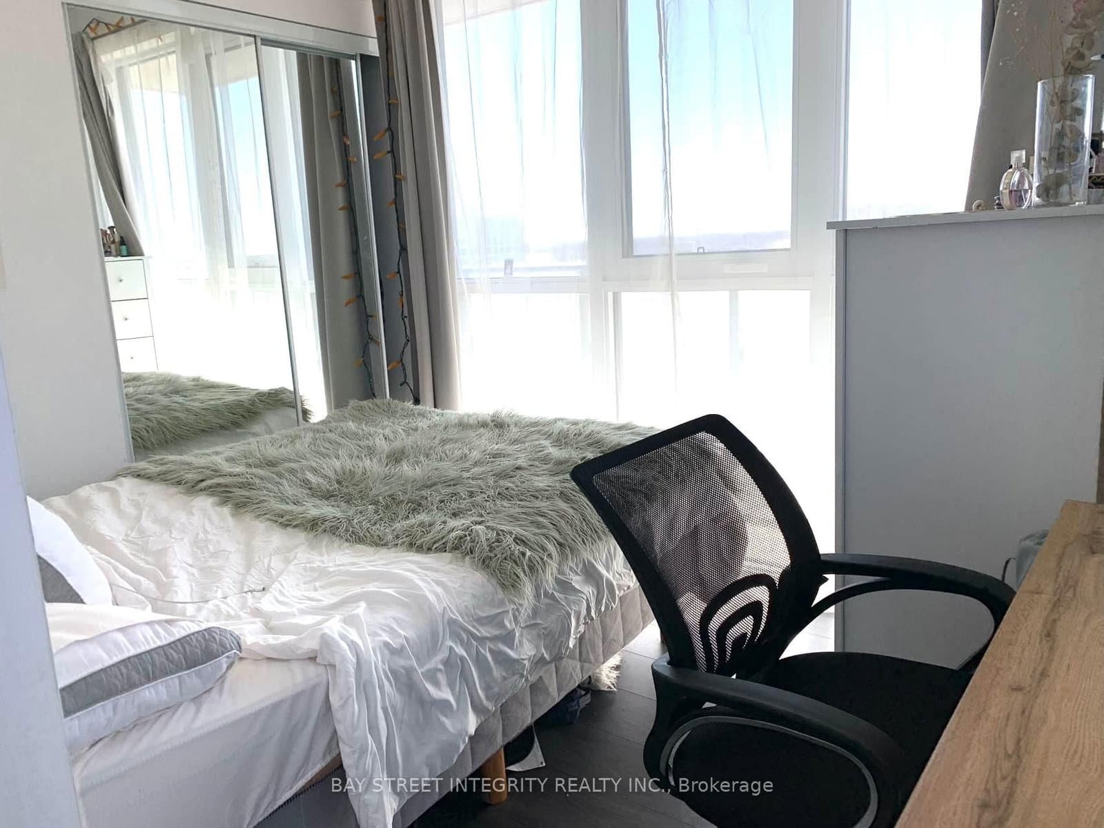 38 Iannuzzi Street, Unit 1512 thumbnail 17