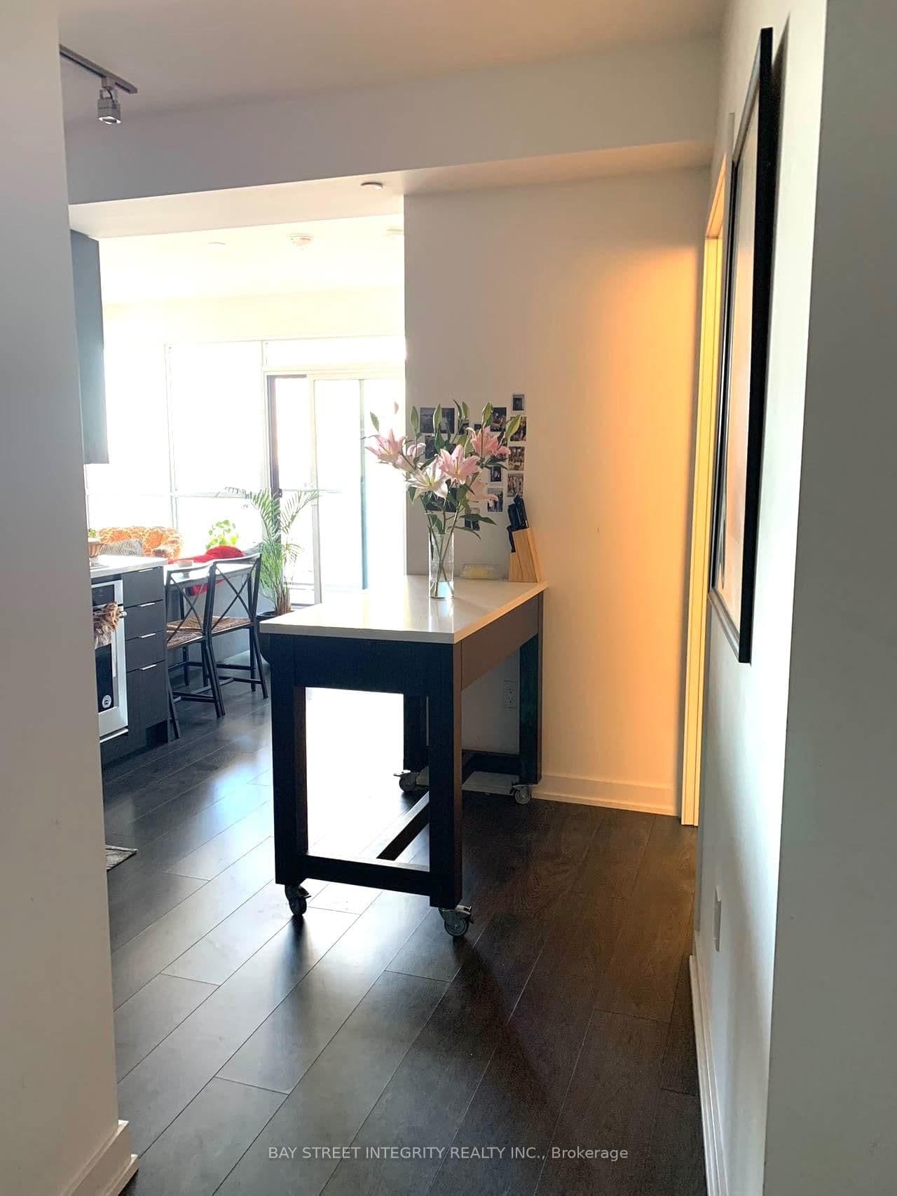 38 Iannuzzi Street, Unit 1512 thumbnail 8