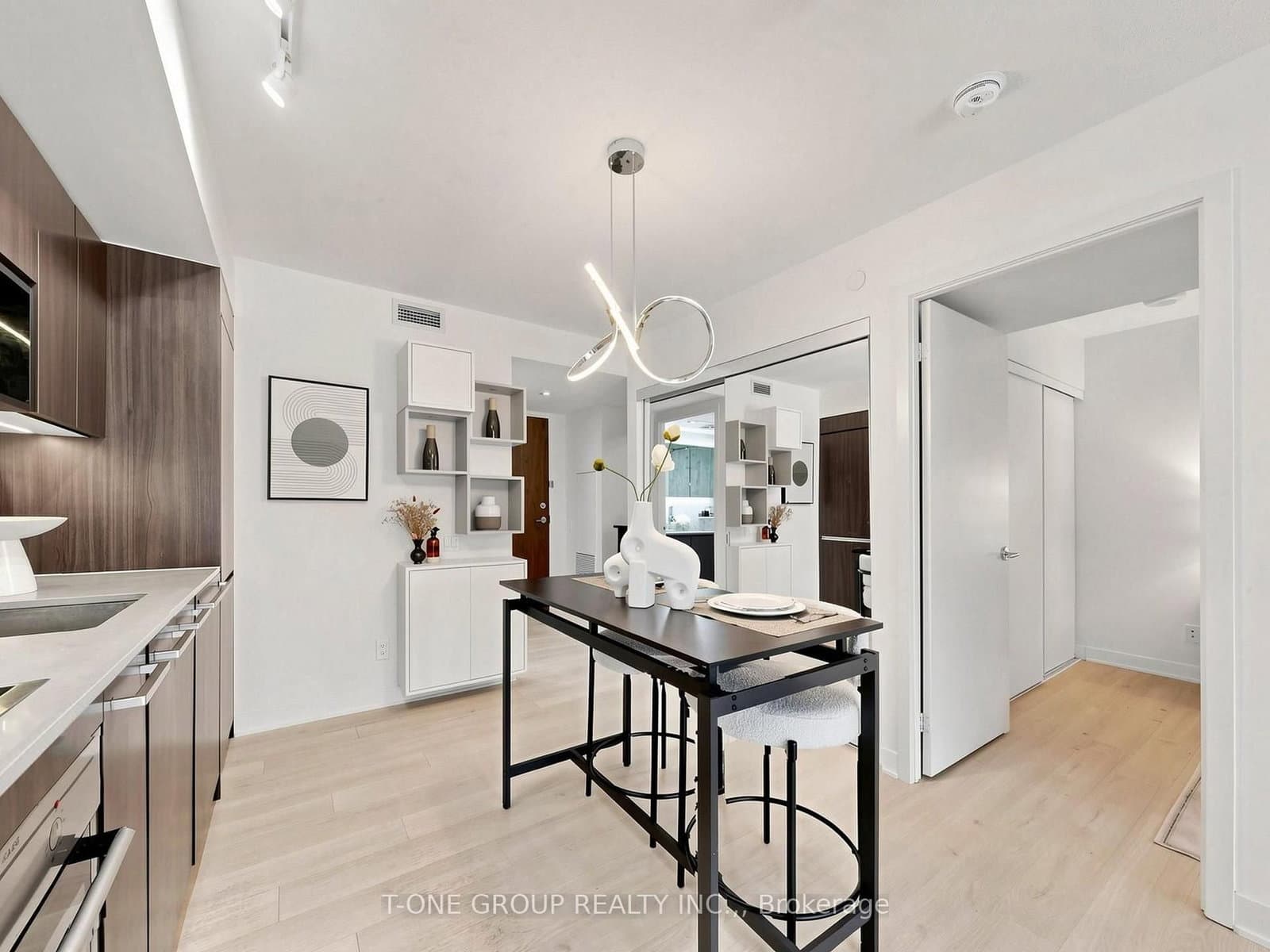 80 Queens Wharf Road, Unit 309 thumbnail 20