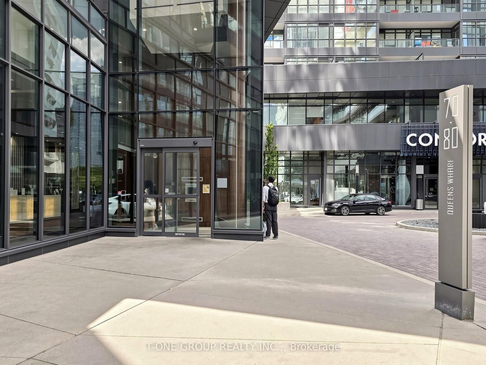 80 Queens Wharf Road, Unit 309 thumbnail 3