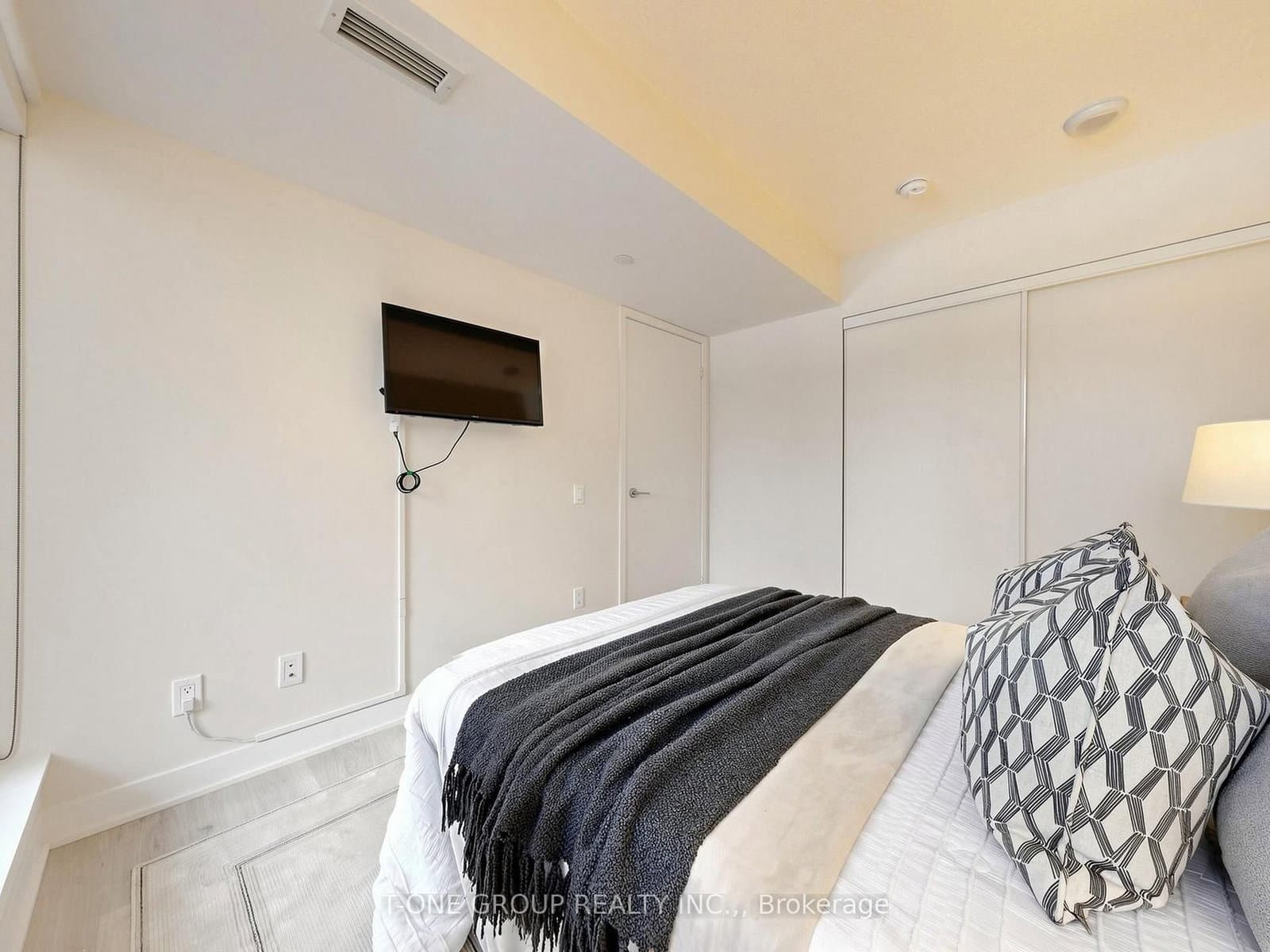 80 Queens Wharf Road, Unit 309 thumbnail 30