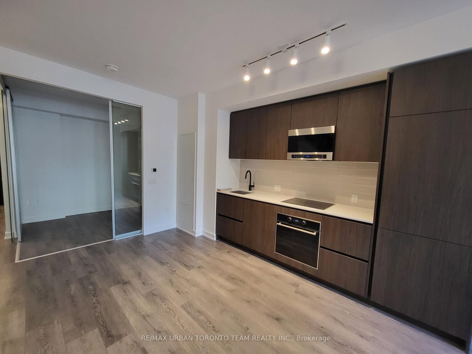 117 broadway Avenue, Unit Th123 thumbnail 5