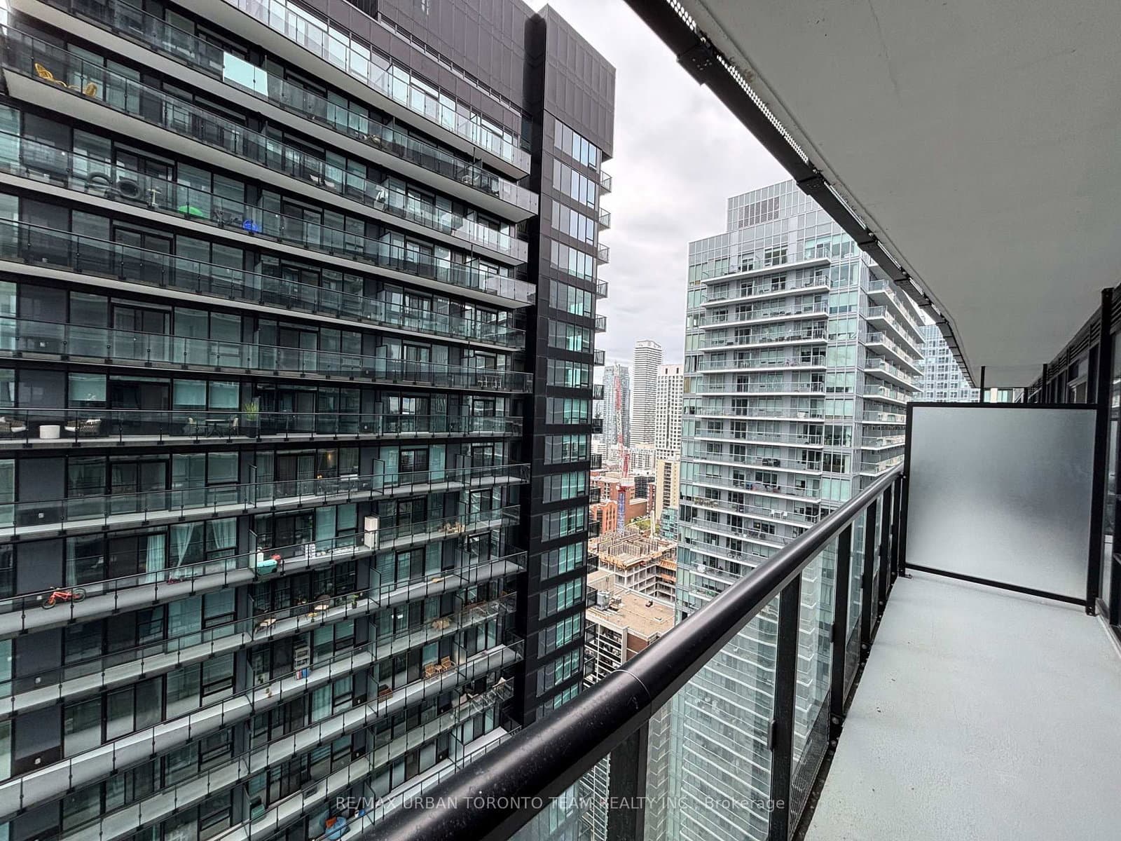117 Broadway Avenue, Unit 3012 thumbnail 7