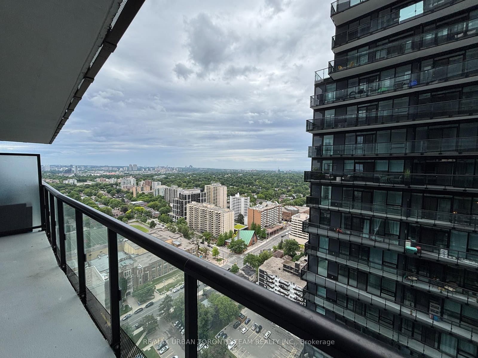 117 Broadway Avenue, Unit 3012 thumbnail 8