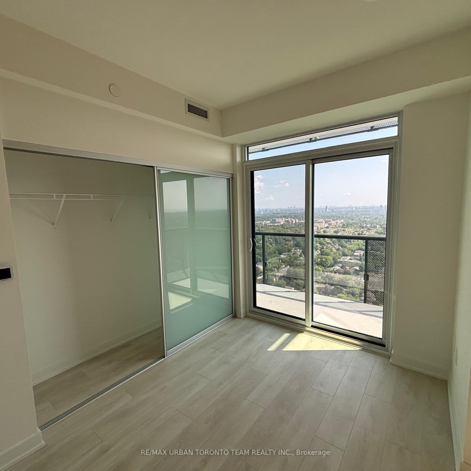 117 Broadway Avenue, Unit 3610 thumbnail 7