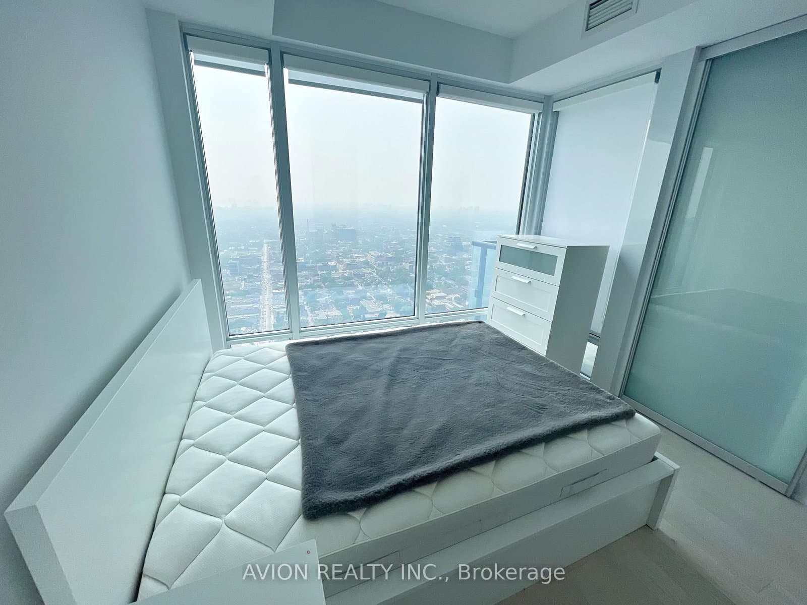 488 University Avenue, Unit 4711 thumbnail 10