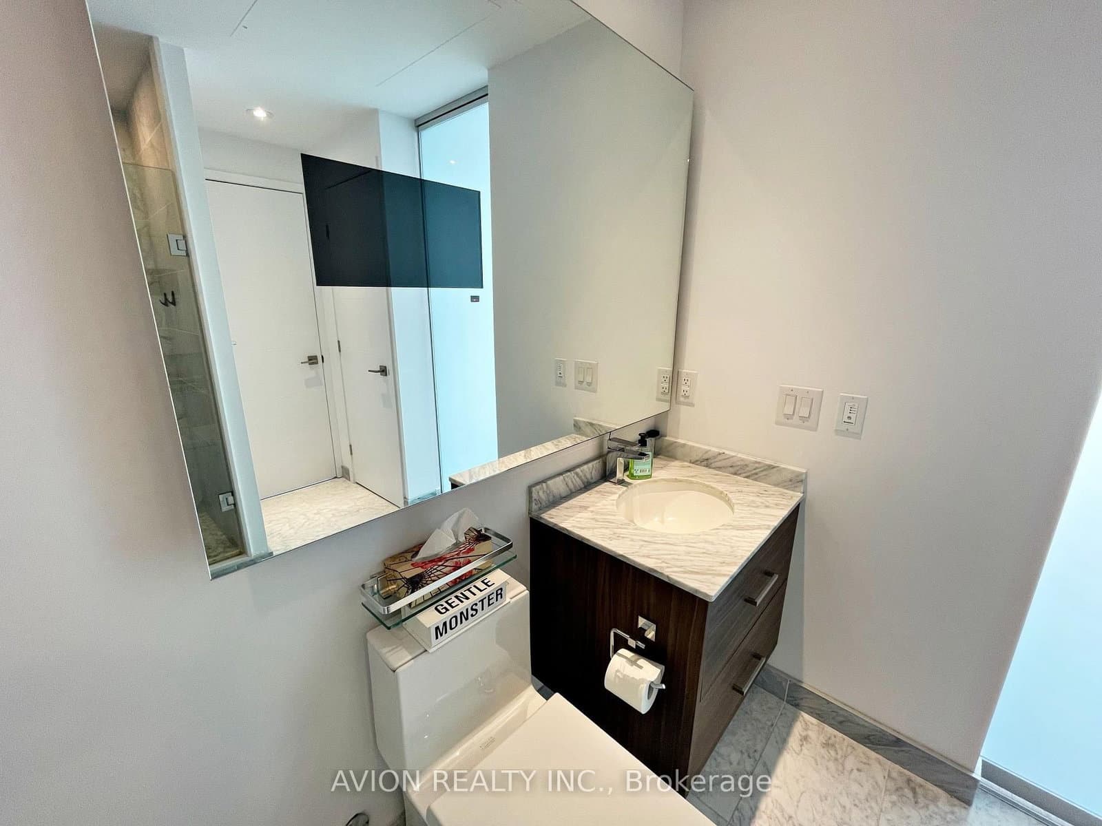488 University Avenue, Unit 4711 thumbnail 16