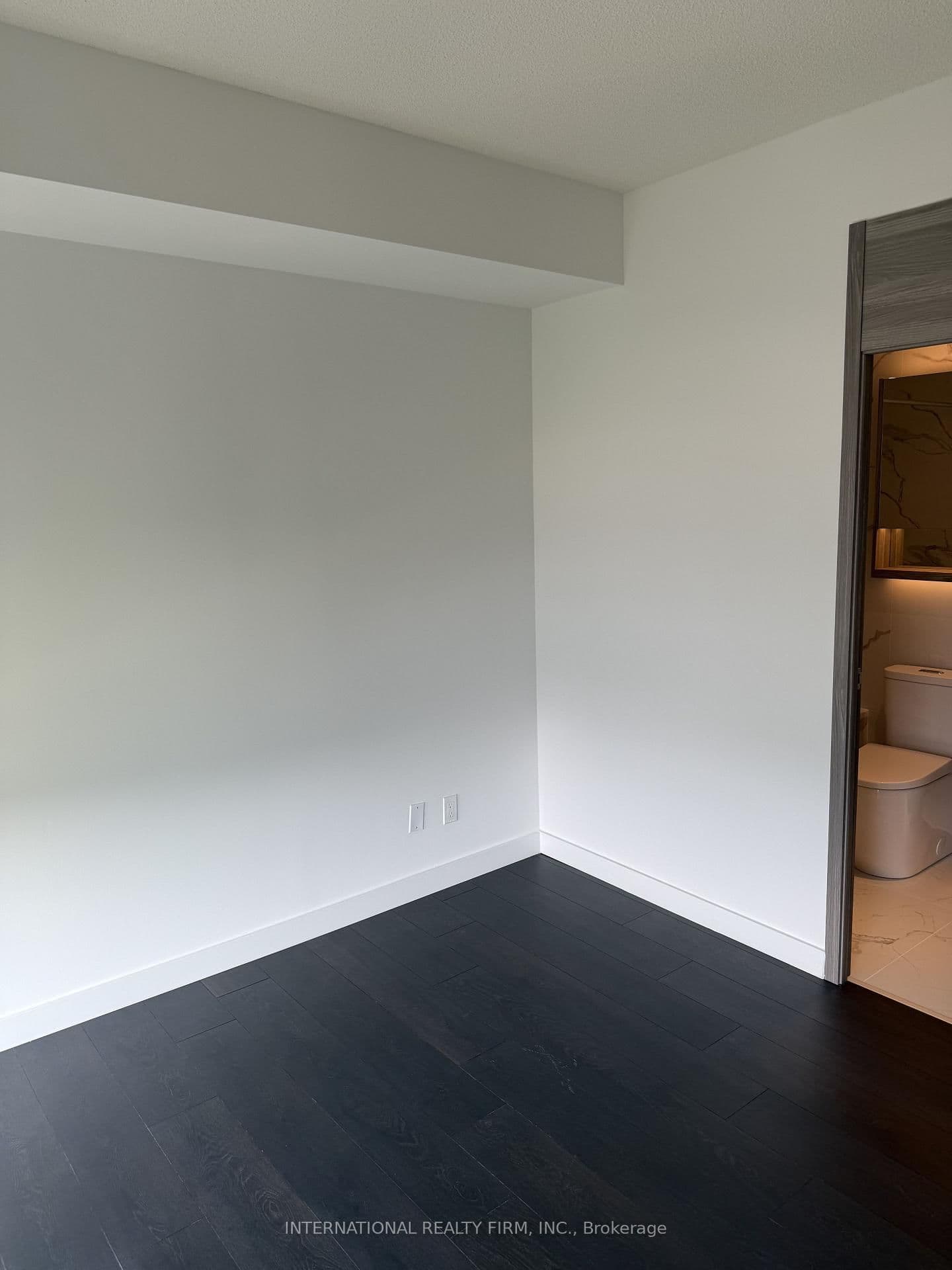 18 Esther Shiner Boulevard, Unit 1802 thumbnail 18