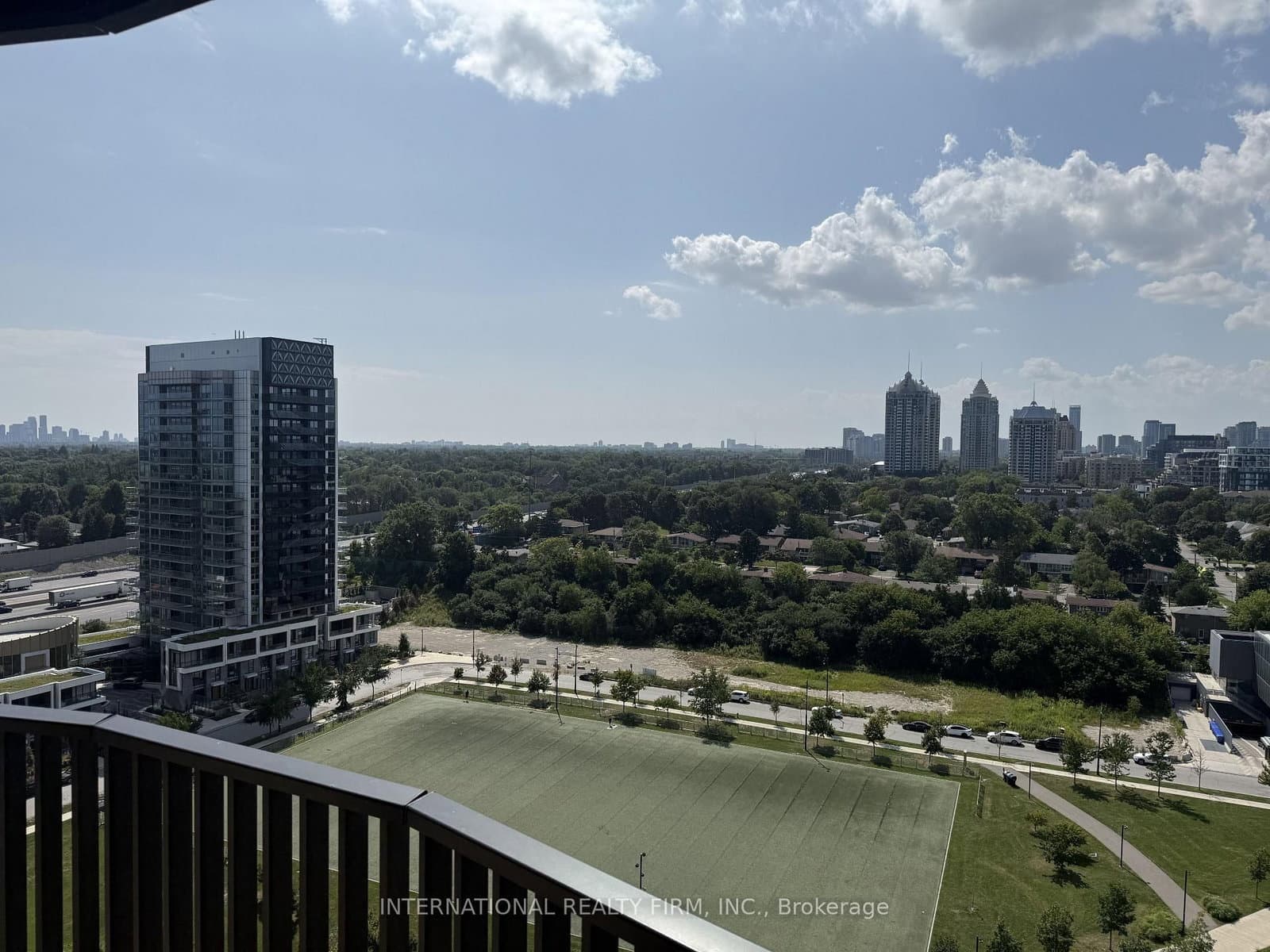 18 Esther Shiner Boulevard, Unit 1802 thumbnail 23