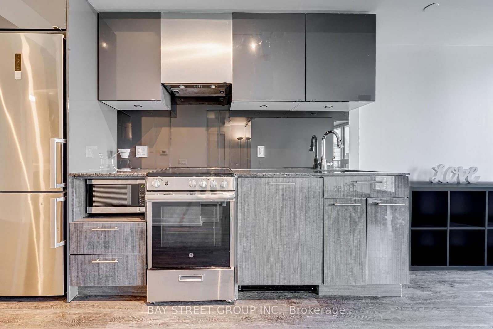 251 Jarvis Street, Unit 3809 thumbnail 6