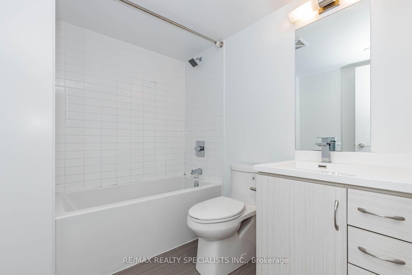 181 Huron Street, Unit 604 thumbnail 17