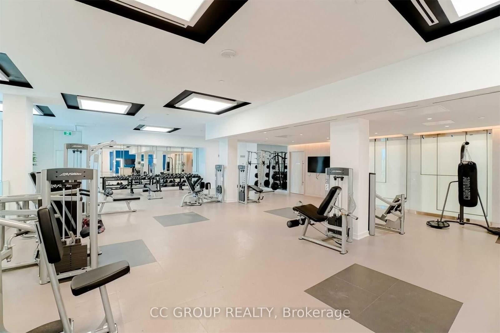 99 Broadway Avenue, Unit 901 thumbnail 17