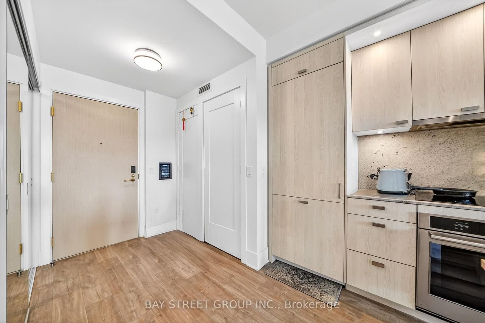 480 Front Street W, Unit 801 thumbnail 10