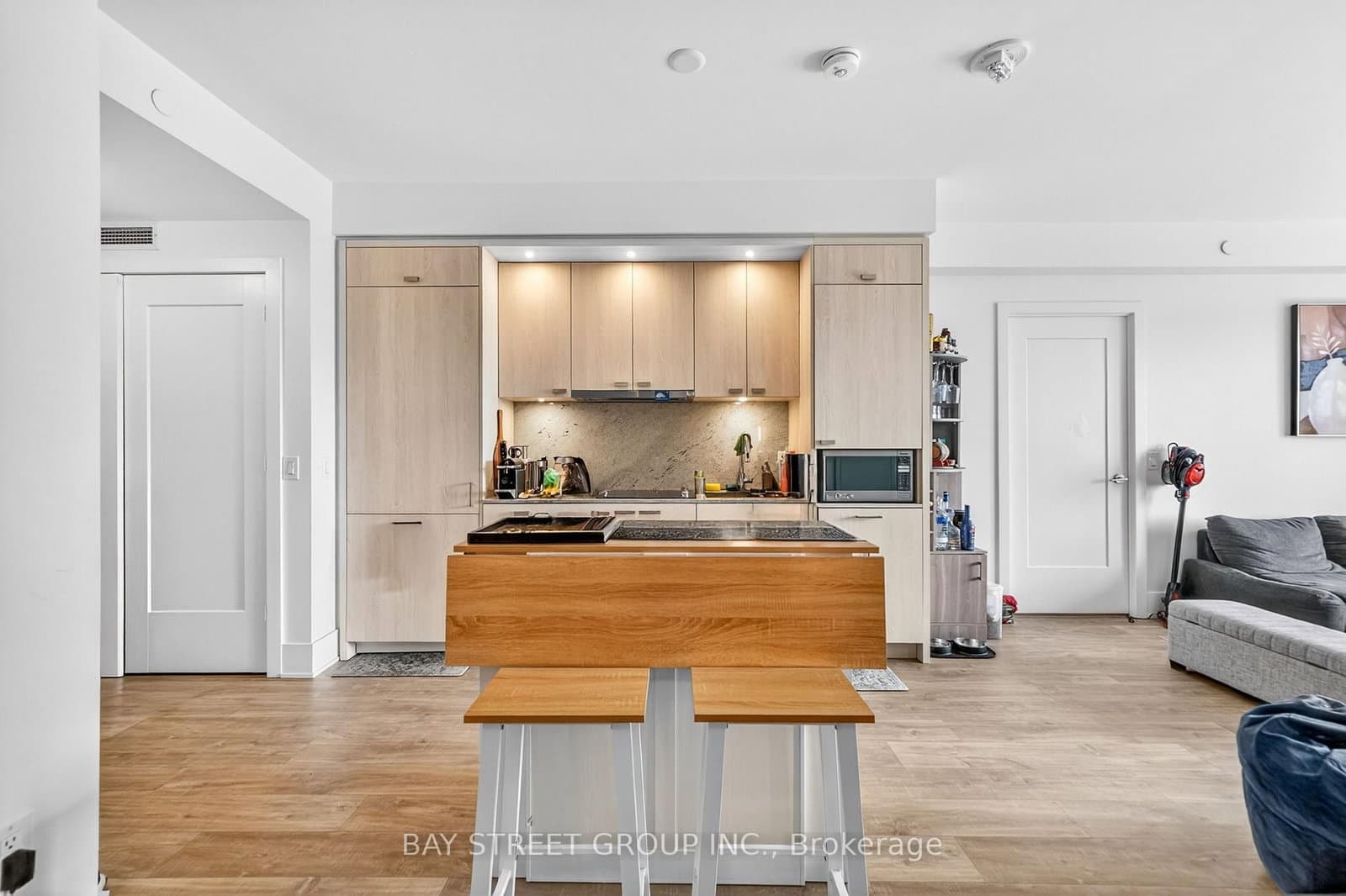 480 Front Street W, Unit 801 thumbnail 11