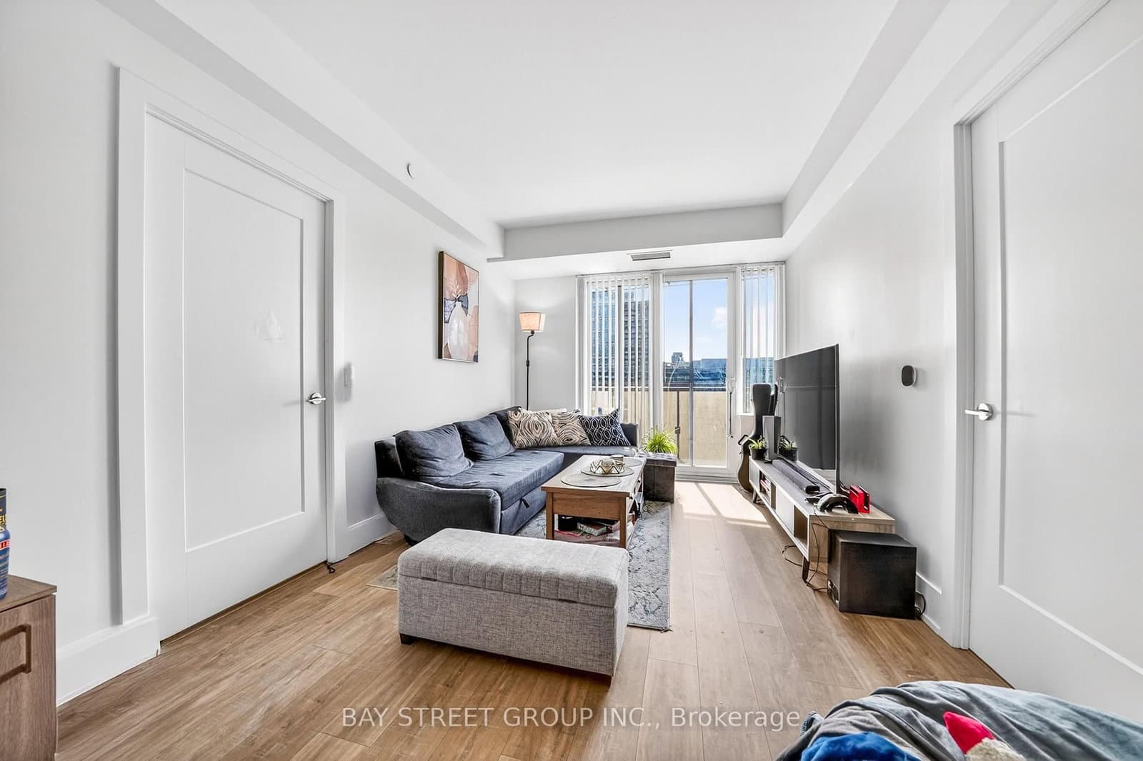 480 Front Street W, Unit 801 thumbnail 13