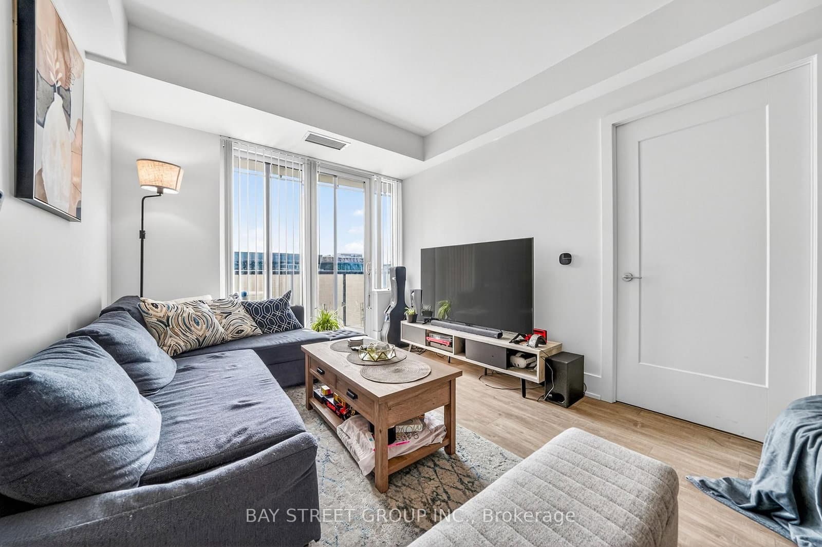 480 Front Street W, Unit 801 thumbnail 14