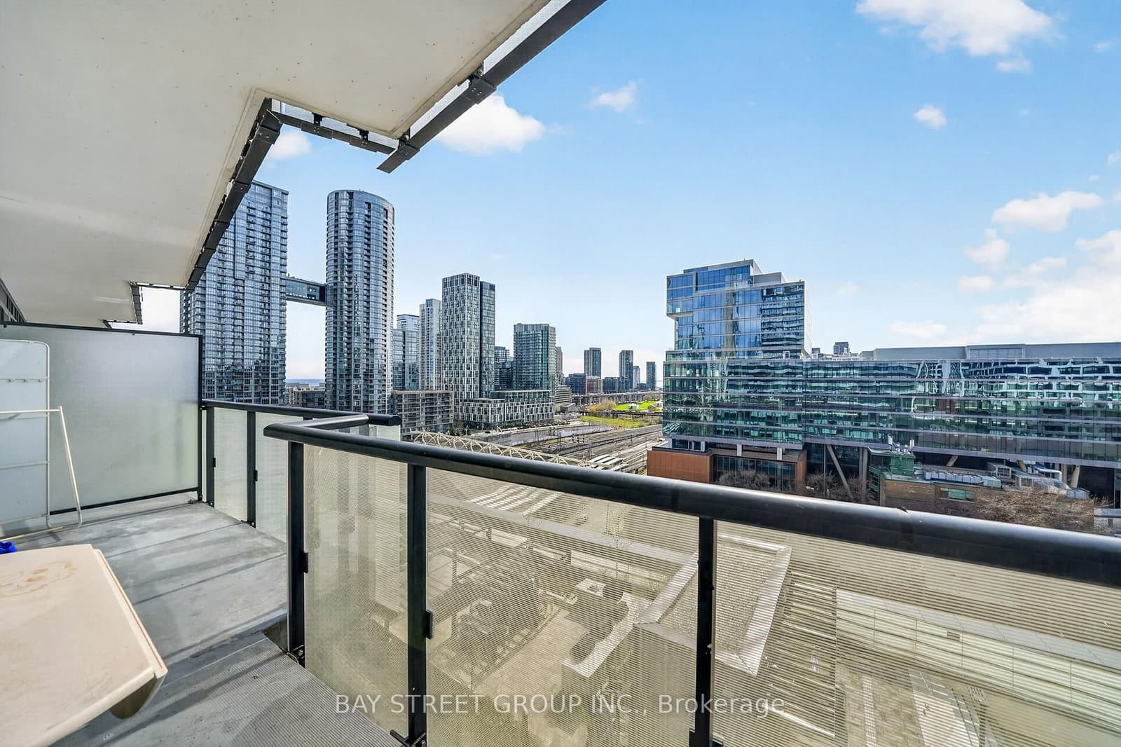480 Front Street W, Unit 801 thumbnail 19