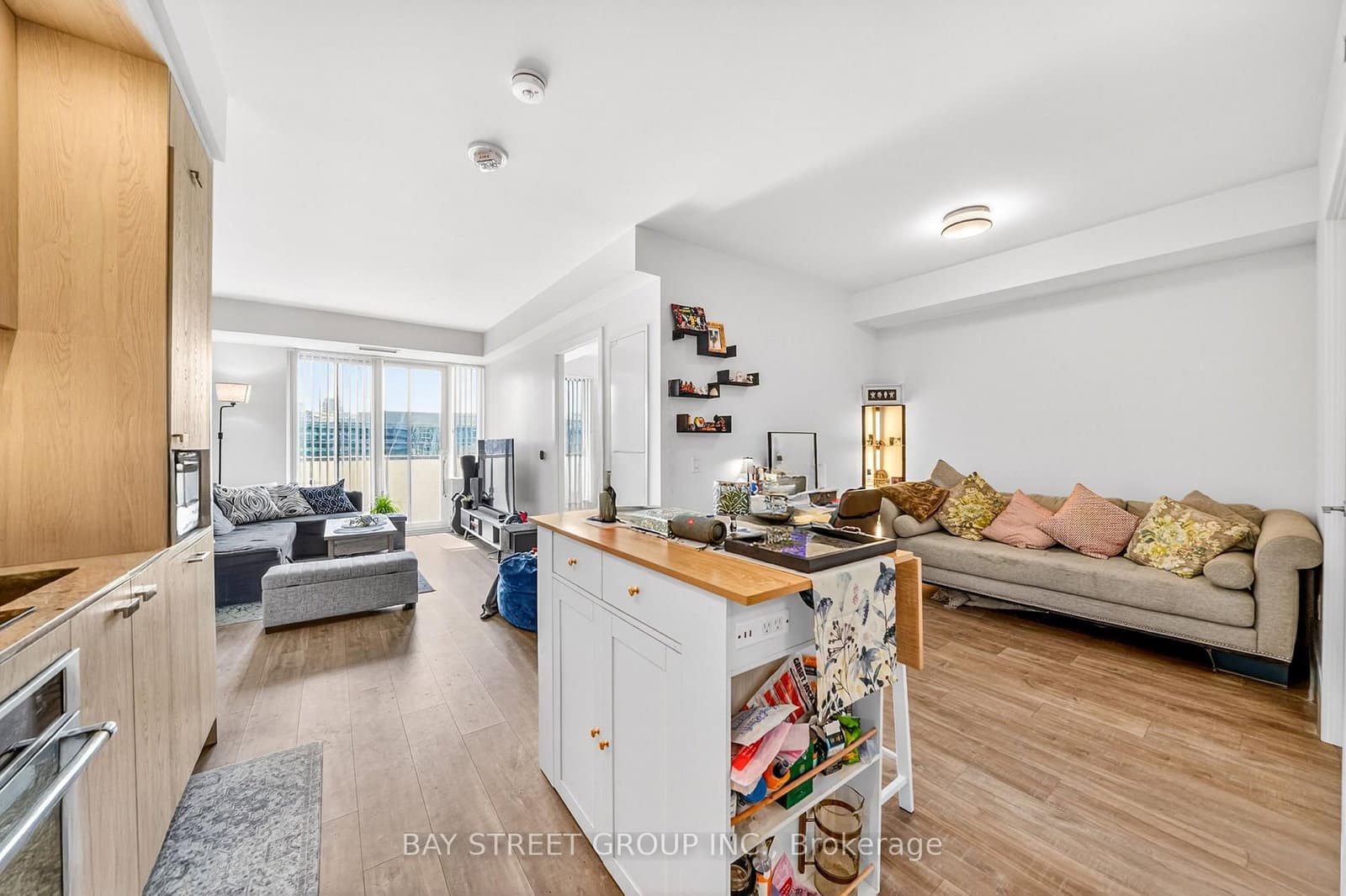 480 Front Street W, Unit 801 thumbnail 2