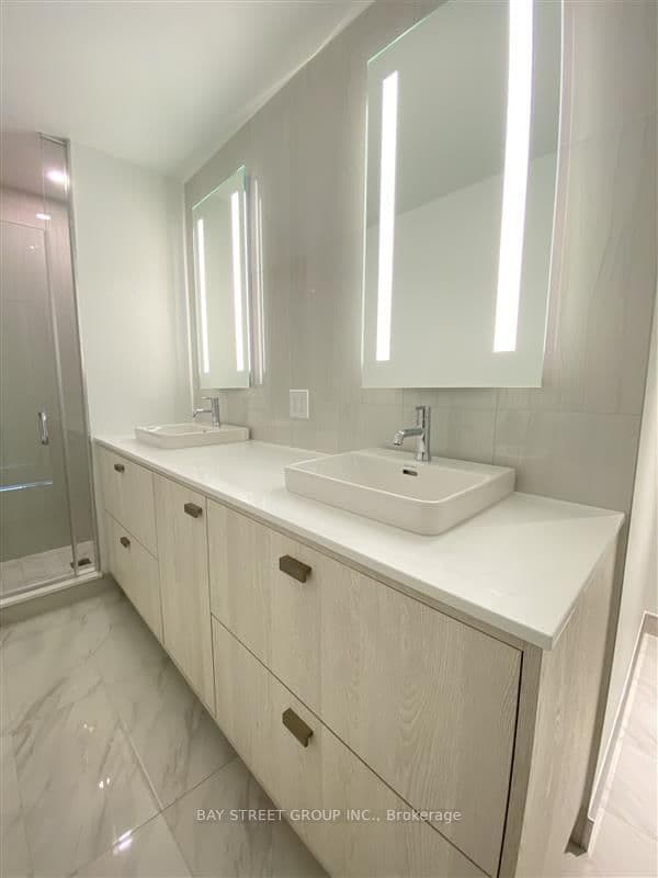 480 Front Street W, Unit 801 thumbnail 26