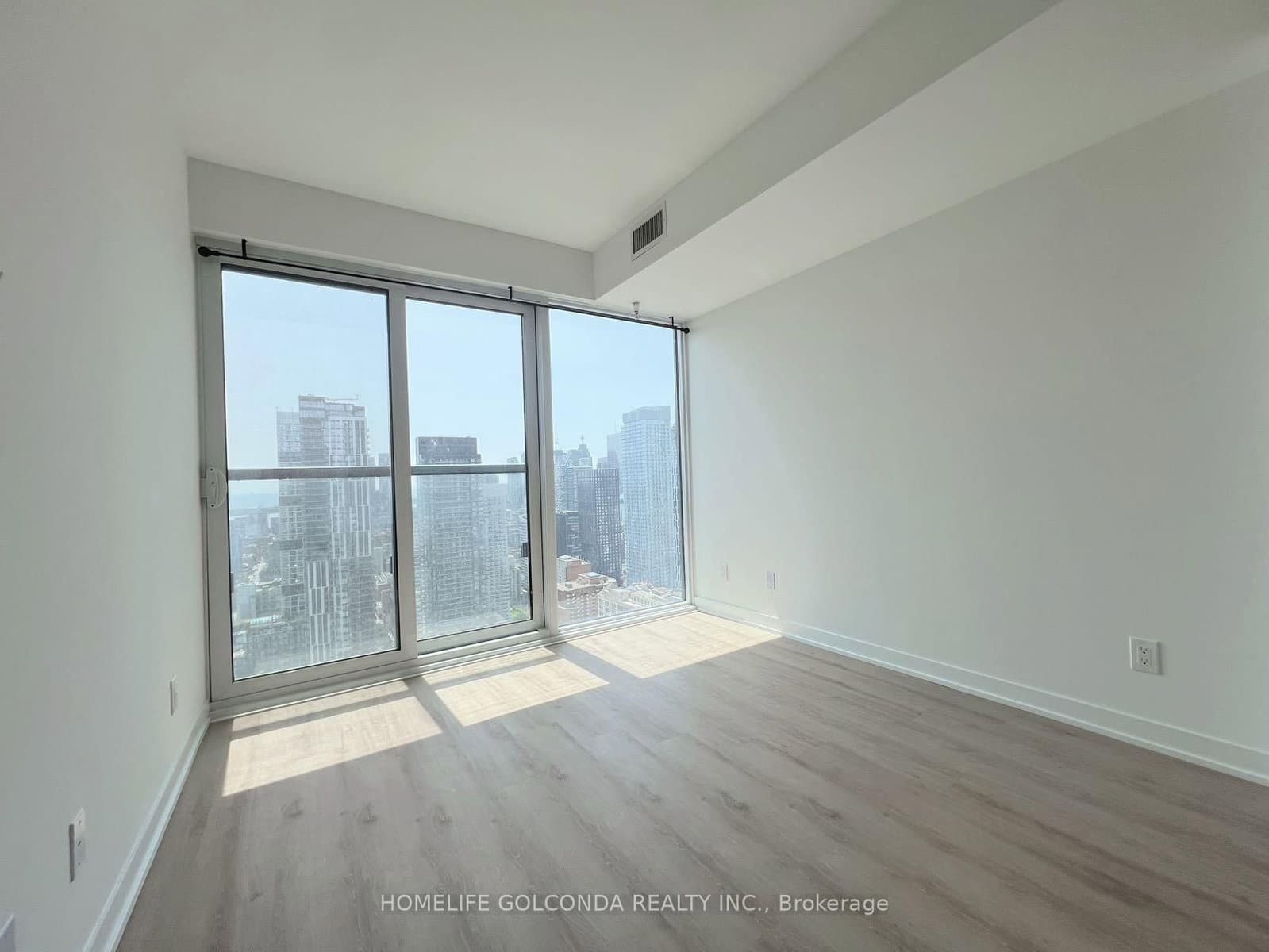 319 Jarvis Street, Unit 4216 thumbnail 5