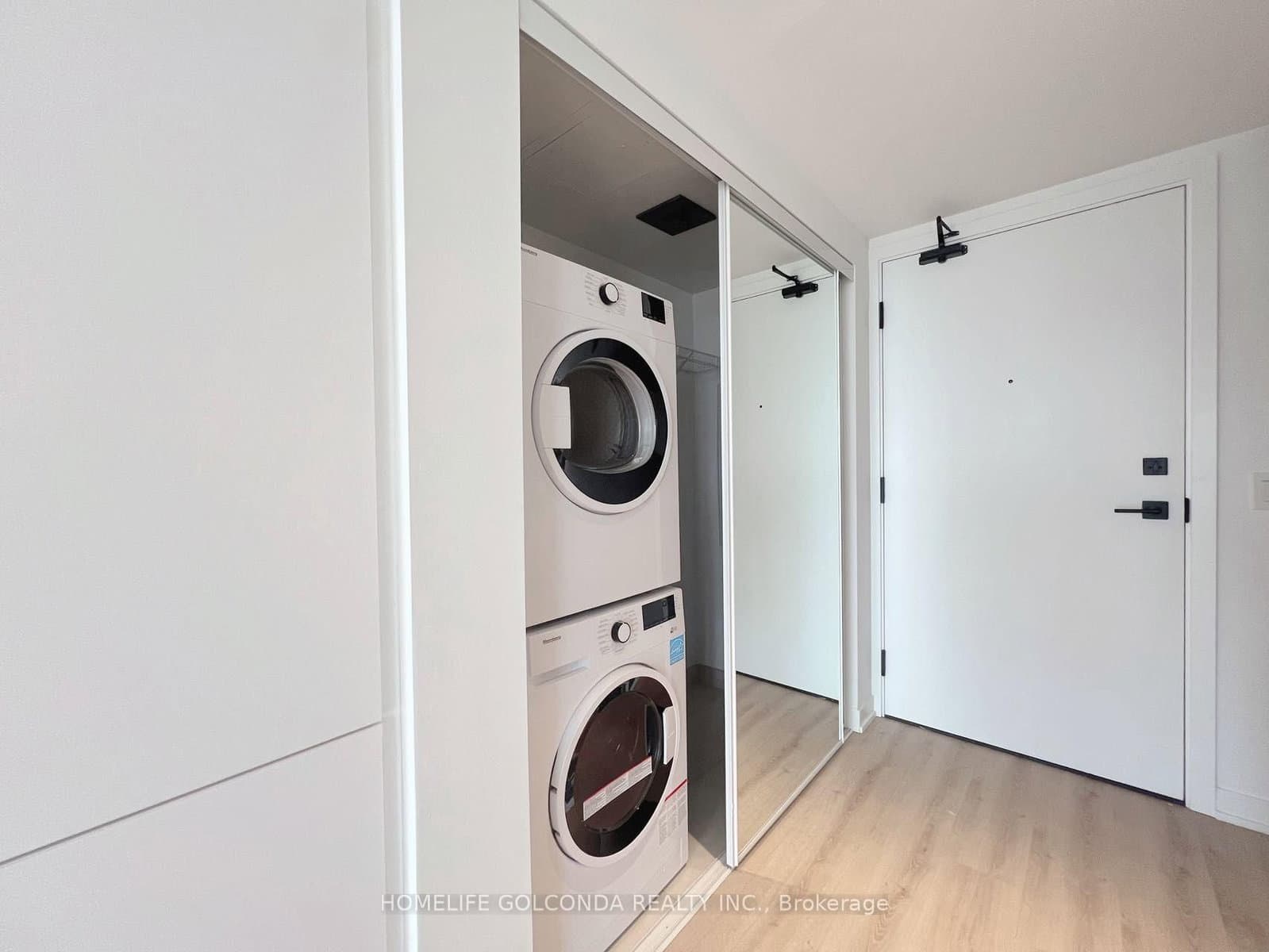 319 Jarvis Street, Unit 4216 thumbnail 7