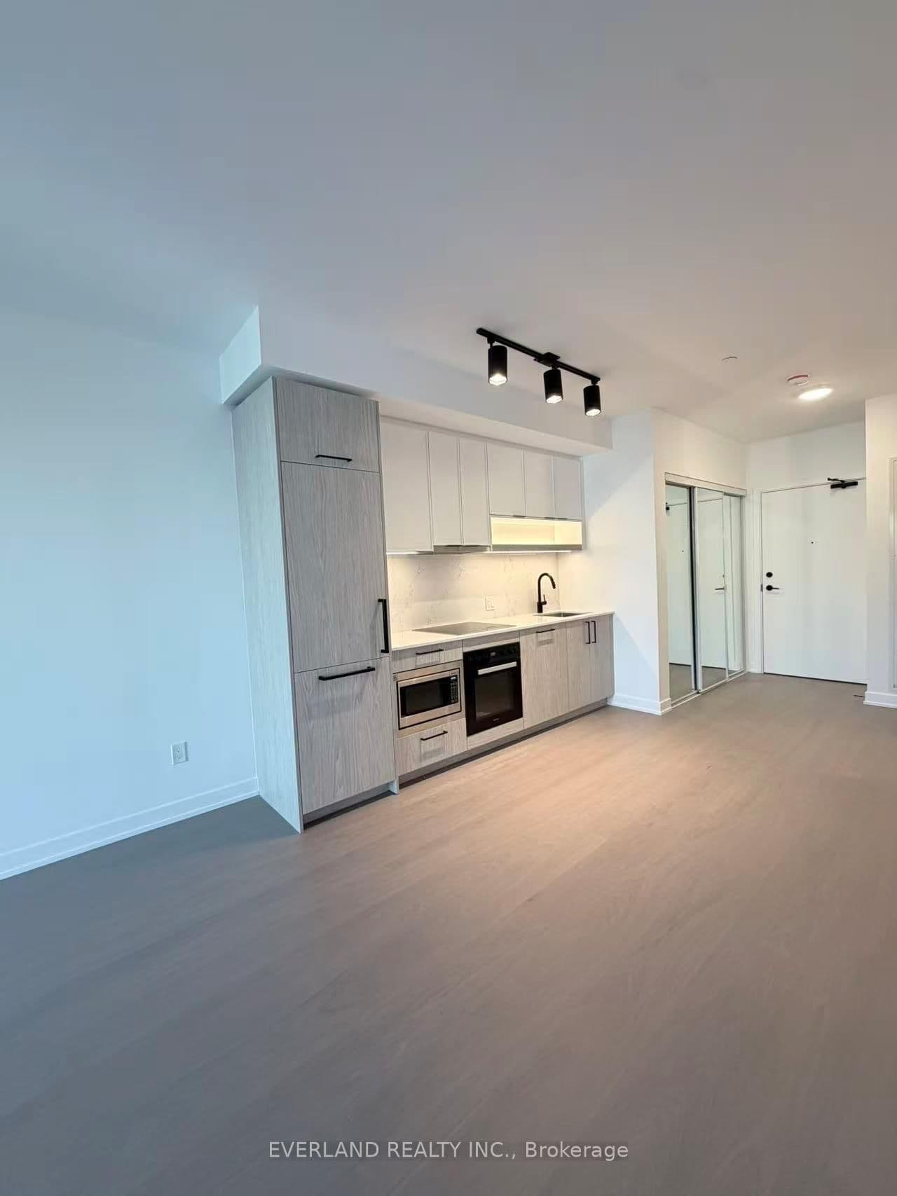 91 Montclair Avenue, Unit 717 thumbnail 5