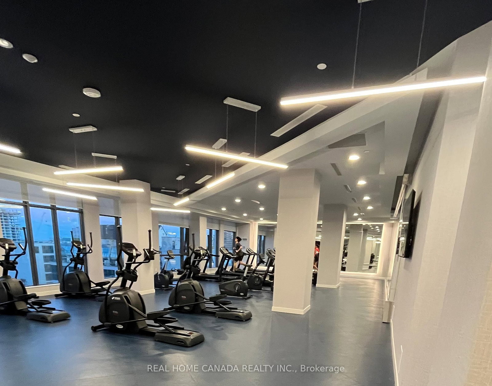 70 Princess Street, Unit 1508 thumbnail 2