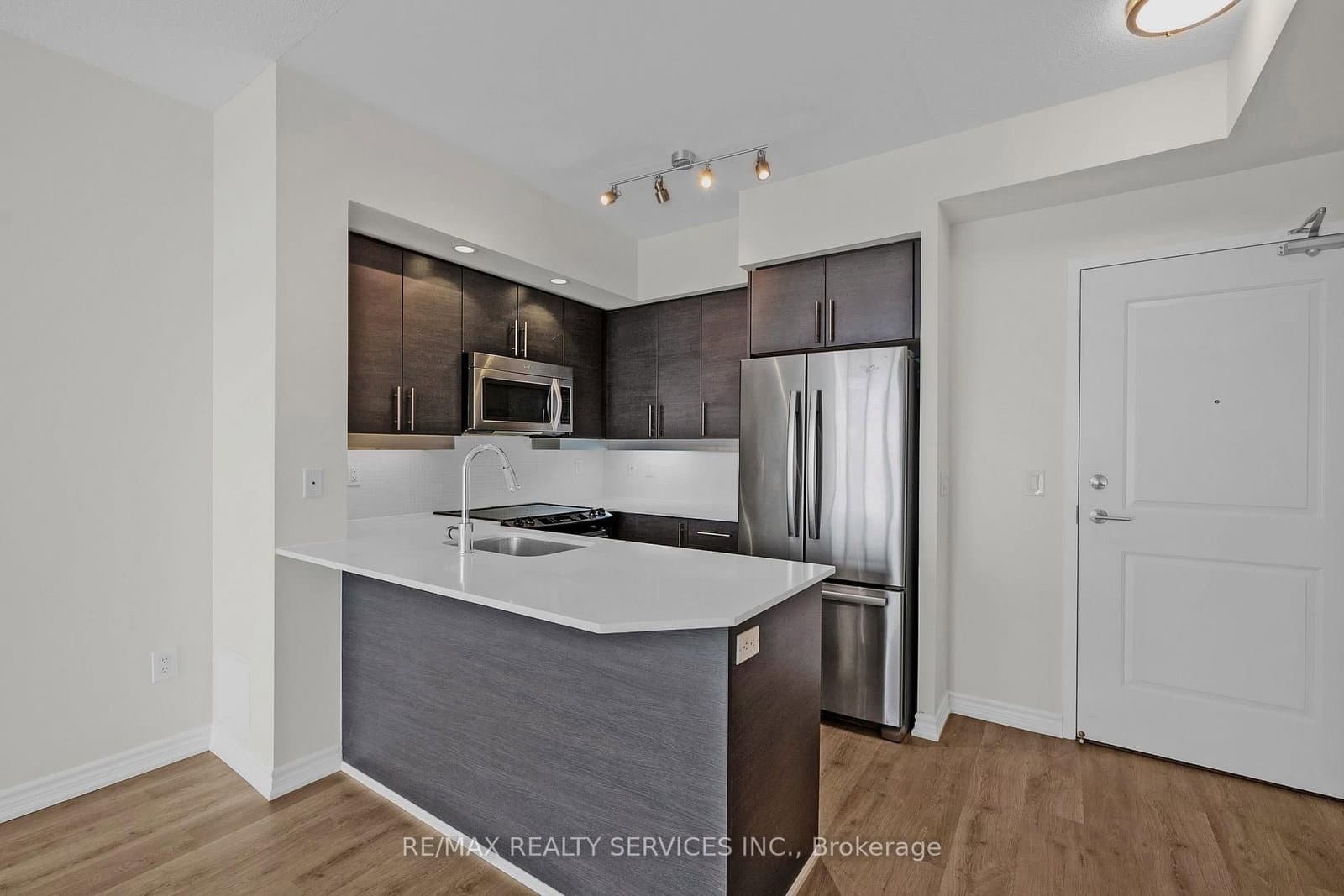 85 East Liberty Street, Unit 1802 thumbnail 16