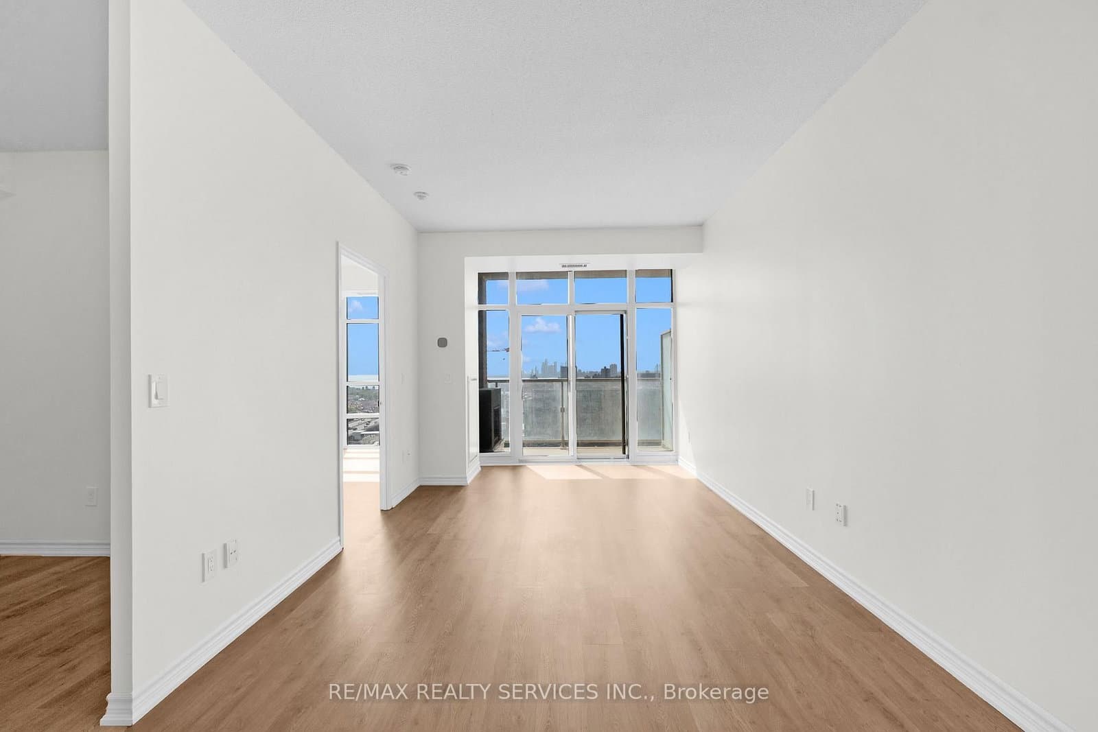85 East Liberty Street, Unit 1802 thumbnail 18