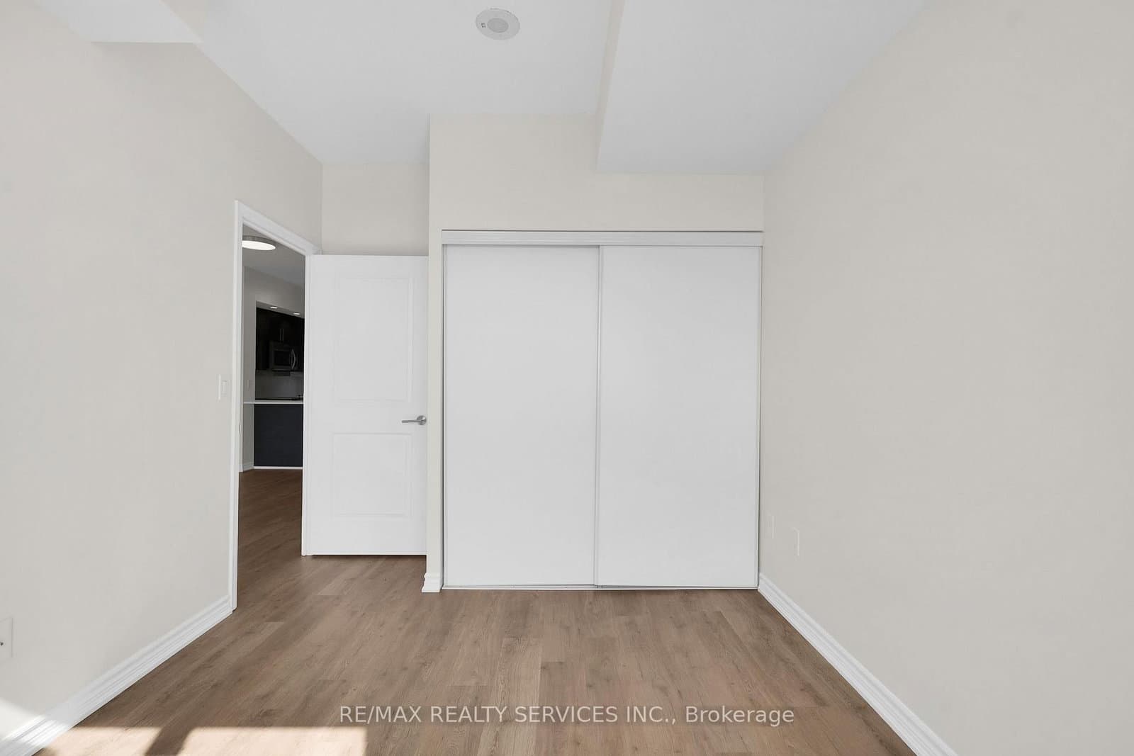 85 East Liberty Street, Unit 1802 thumbnail 21