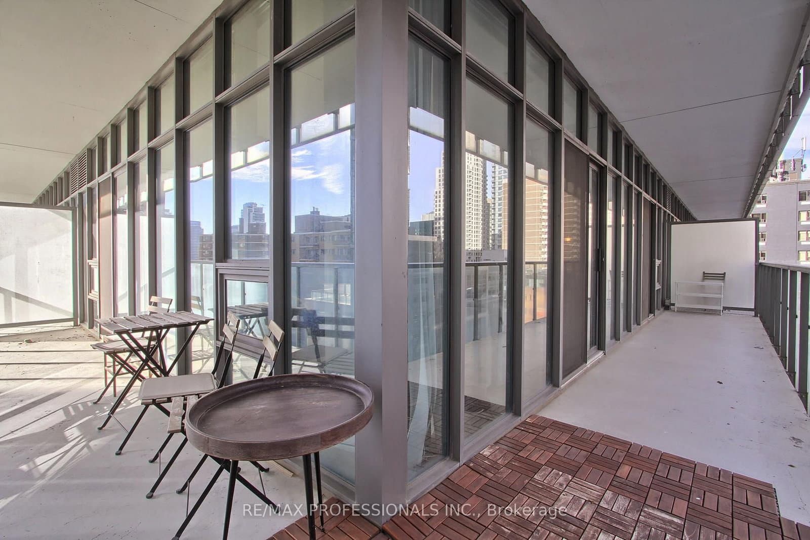 33 Charles Street E, Unit 710 thumbnail 29
