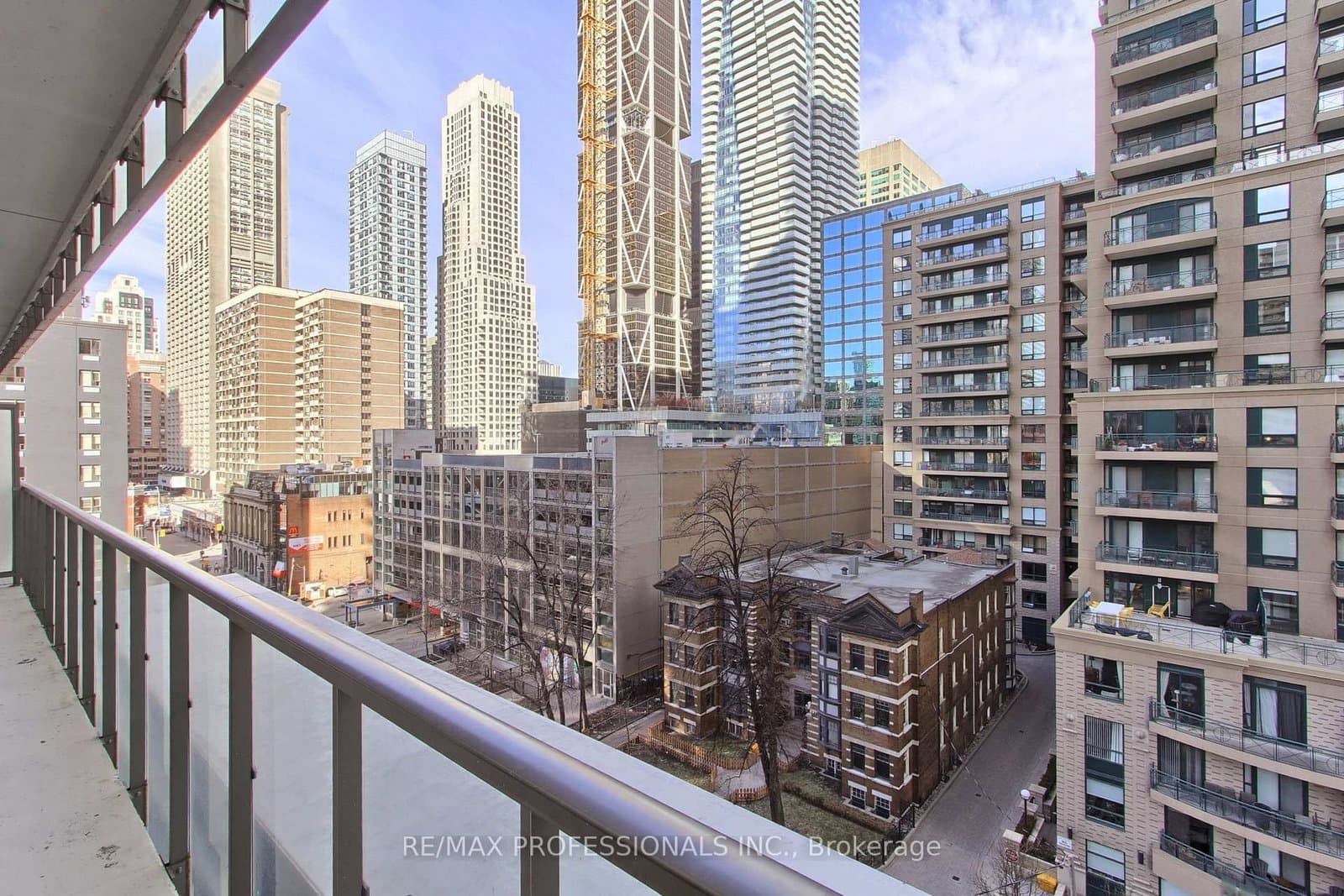33 Charles Street E, Unit 710 thumbnail 31