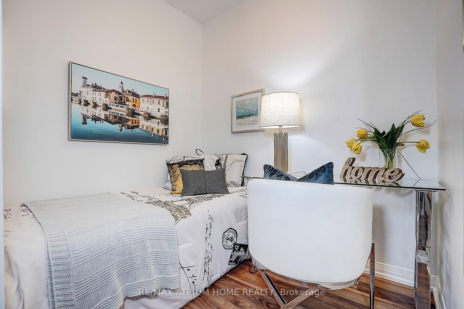 55 Ann O'reilly Road, Unit 810 thumbnail 23
