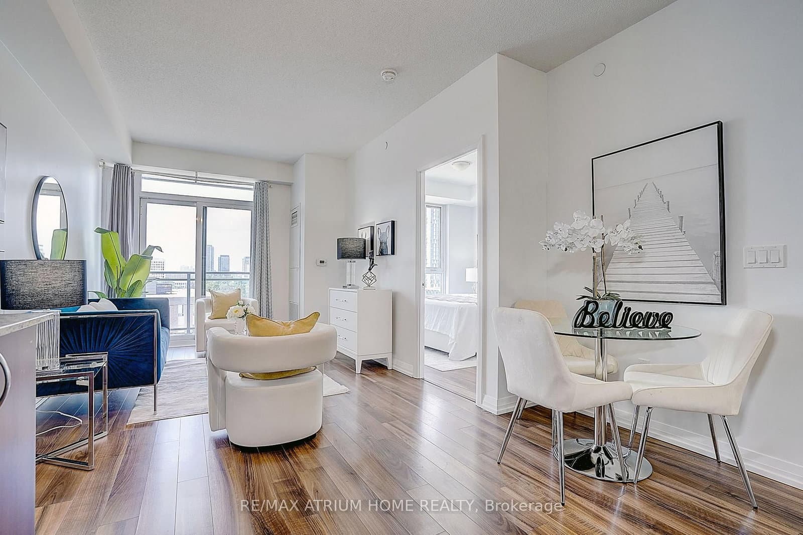 55 Ann O'reilly Road, Unit 810 thumbnail 3