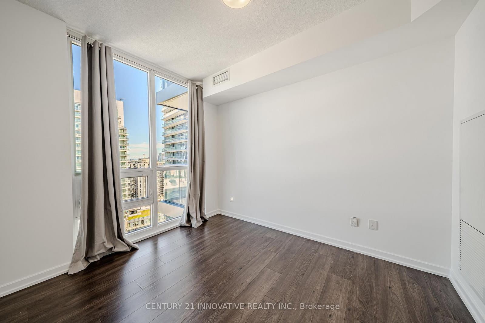 50 Forest Manor Road, Unit 1805 thumbnail 16