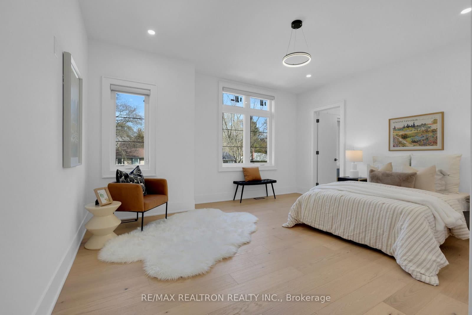 28 Ternhill Crescent thumbnail 36