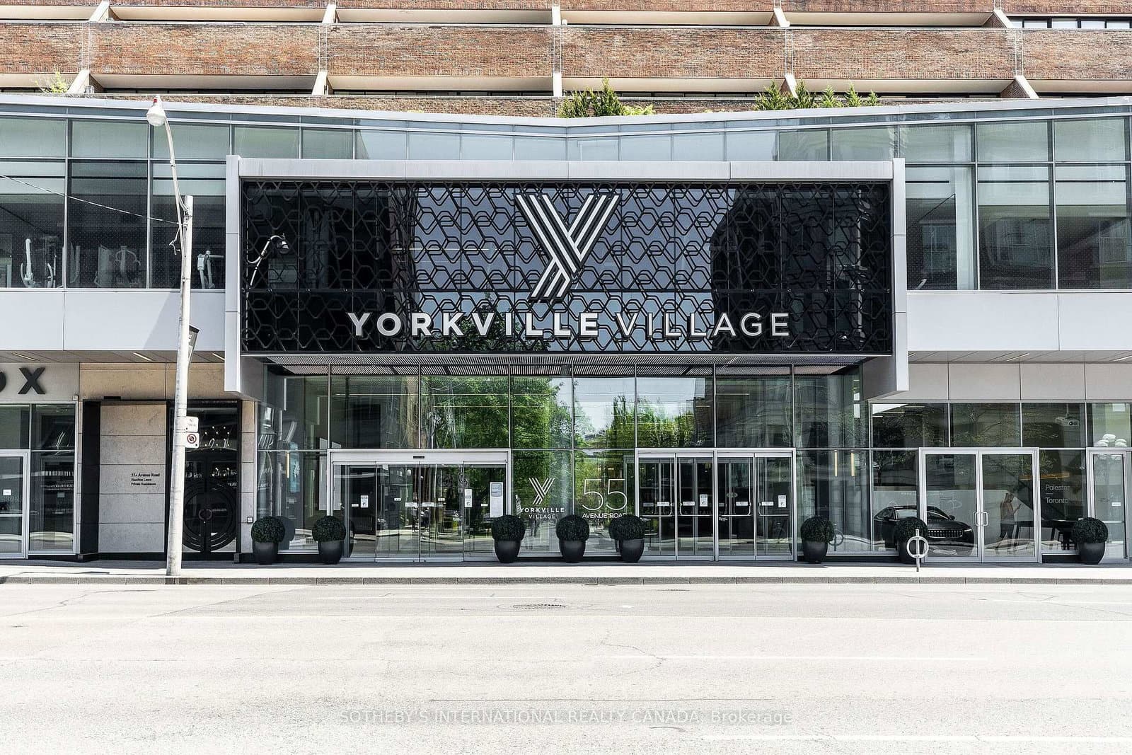 55A Avenue Road, Unit 408 - Image 1