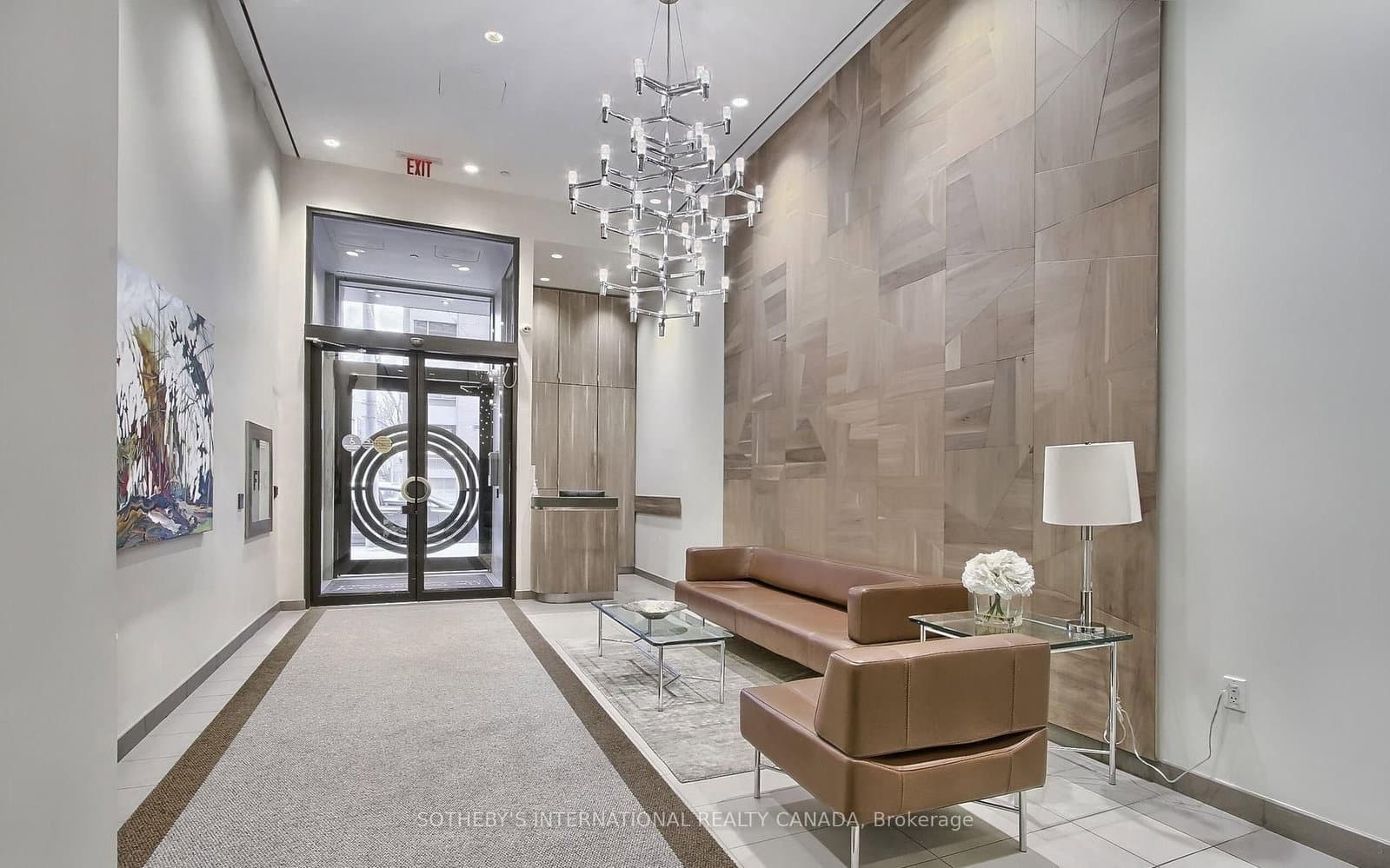 55A Avenue Road, Unit 408 thumbnail 4