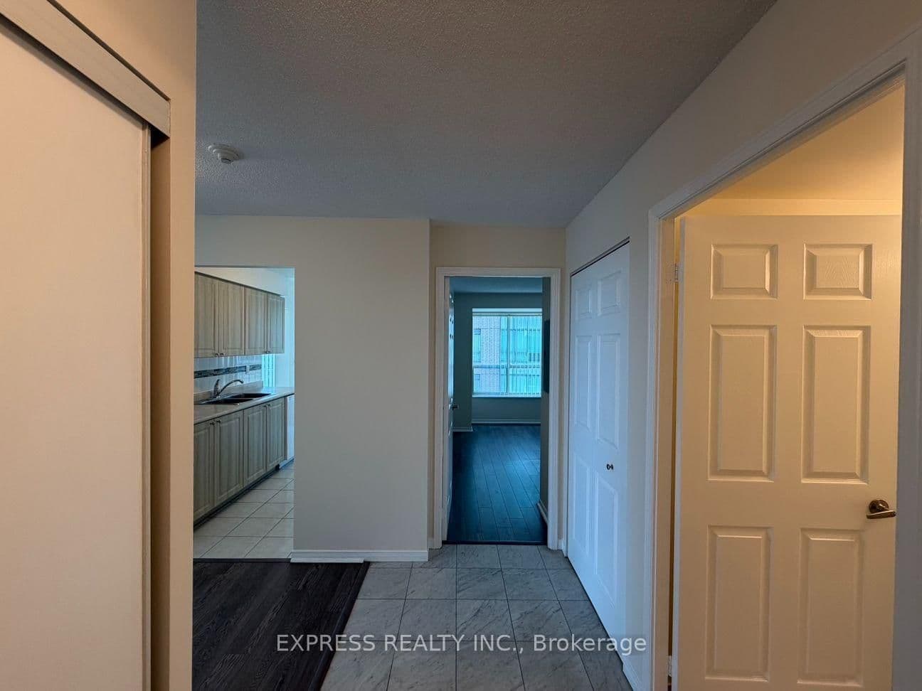 39 Pemberton Avenue, Unit Lph12 - Image 1