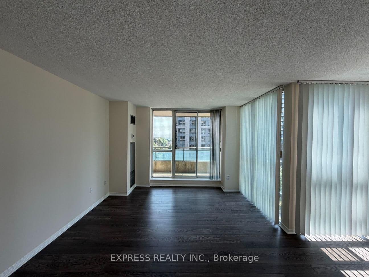 39 Pemberton Avenue, Unit Lph12 thumbnail 4