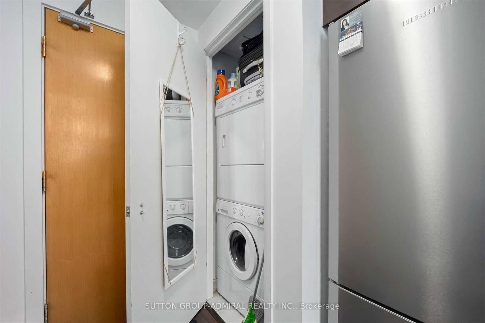 375 King Street W, Unit 1604 thumbnail 12