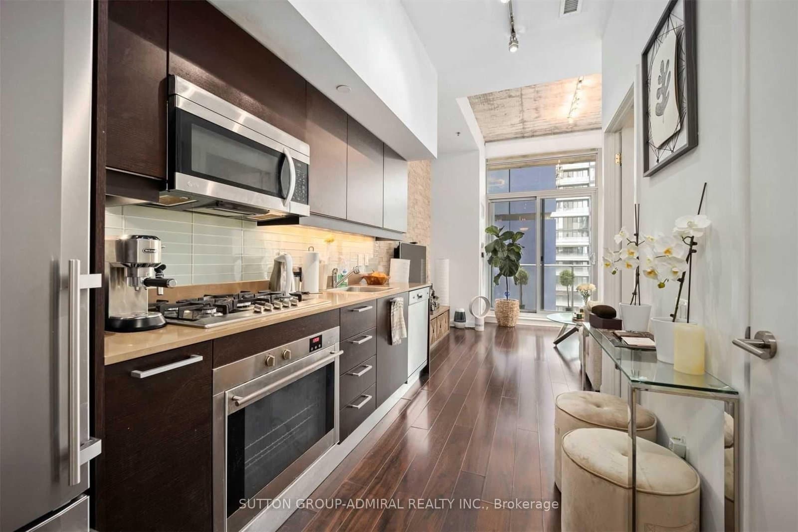 375 King Street W, Unit 1604 thumbnail 5